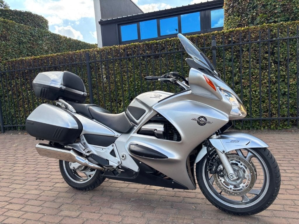 Honda Pan european 1300, Motoren, Motoren | Honda, Motorrijbewijs A, Bedrijf, Meer dan 35 kW, Toermotor