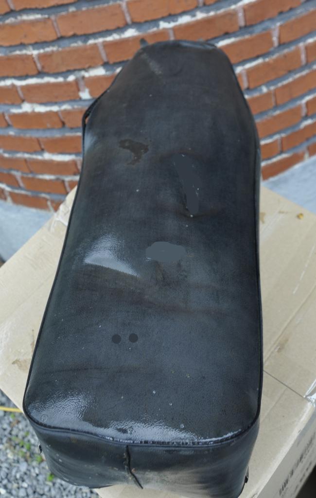 ANCIENNE SELLE DE MOTO, Enlèvement ou Envoi, Utilisé