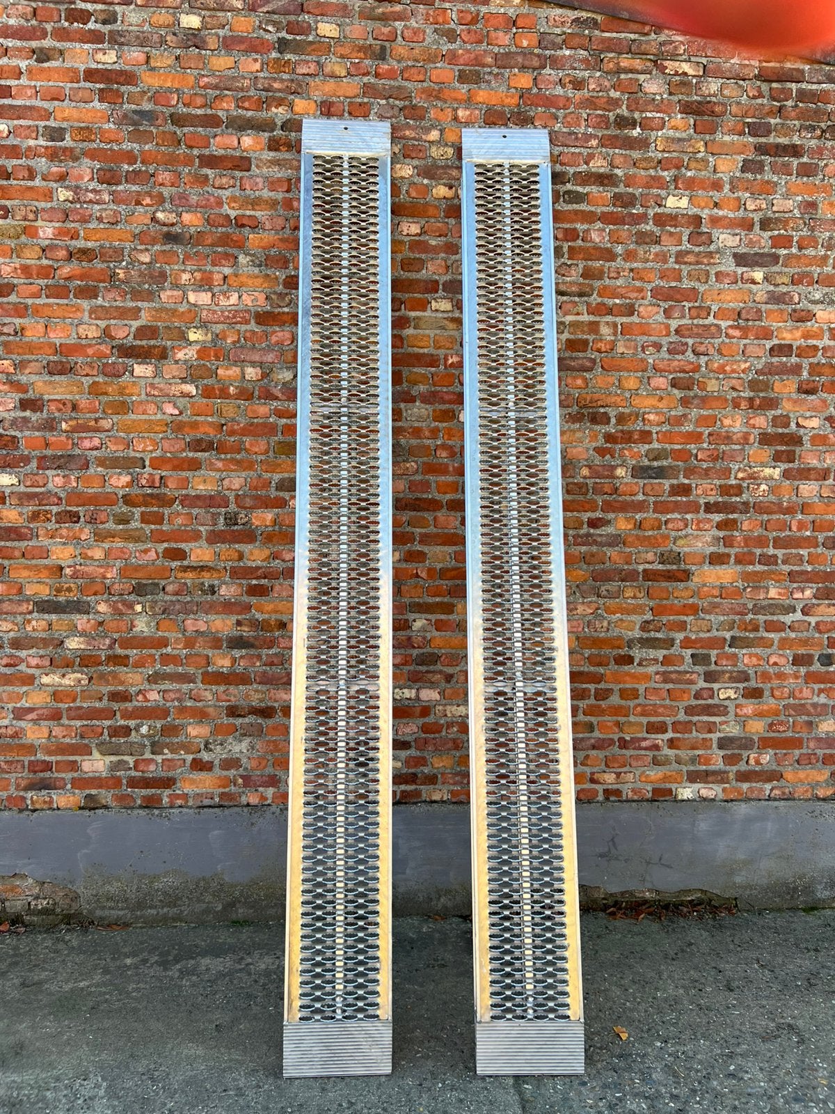 2 zware alu. oprijplaten CLM – 3 meter – 2.240 kg, Ophalen, Zo goed als nieuw