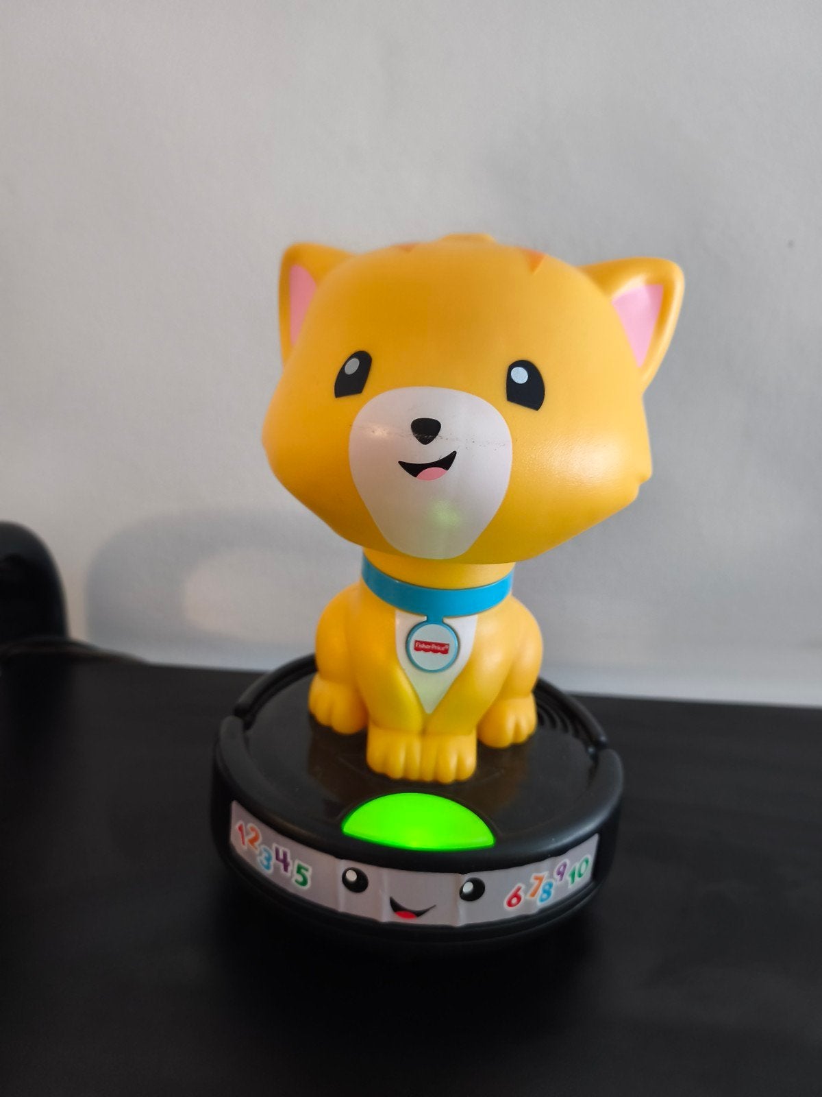 Aspirateur interactif chat sur robot Fisher-Price (GMX70), Enfants & Bébés, Enlèvement