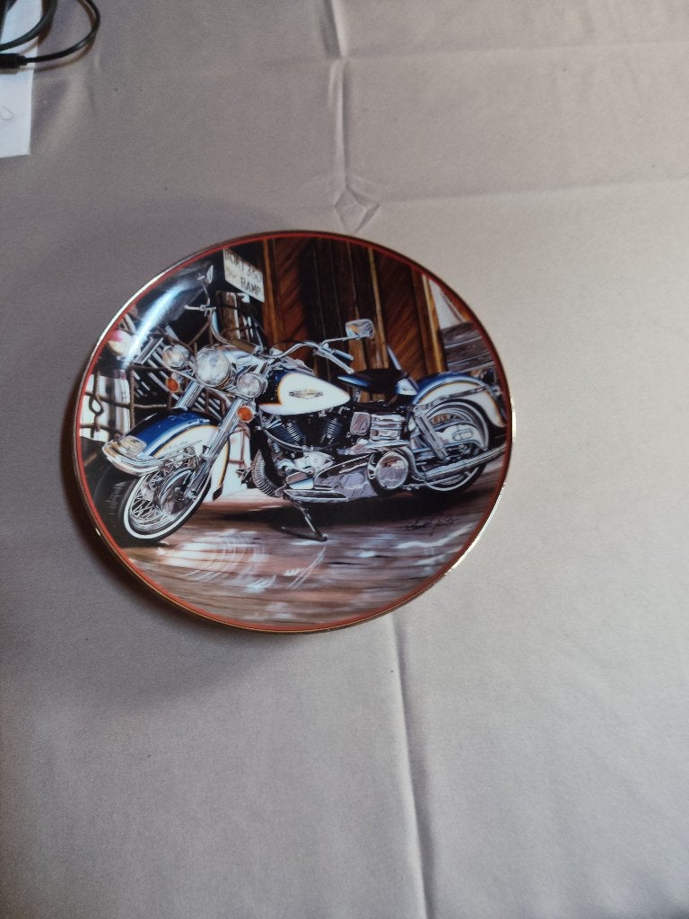 Assiette Harley Davidson Electra Glide 1968, Collections, Enlèvement ou Envoi, Comme neuf