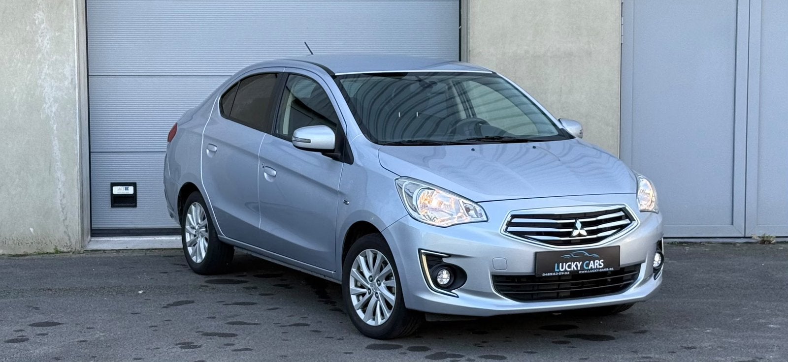 Mitsubishi attrage Benzine met maar 016.000km + keuring, Auto's, 4 cilinders, Bedrijf, 5 deurs, 59 kW