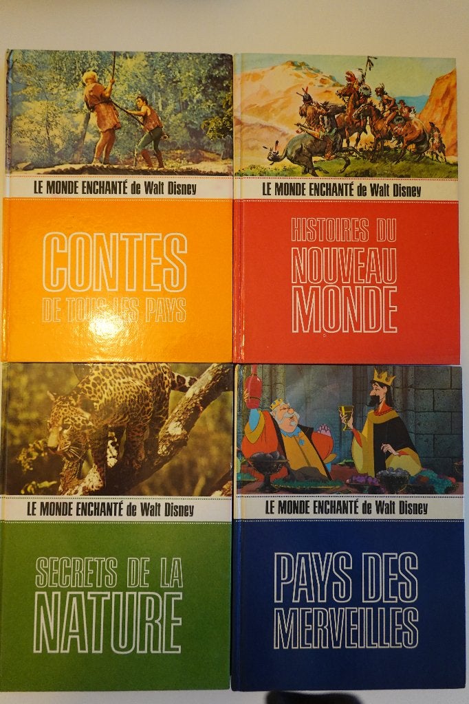 Le monde enchanté de Walt Disney - 4 volumes, Livres, Garçon ou Fille, Enlèvement ou Envoi, Comme neuf, Divers auteurs