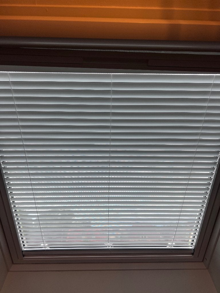 Jaloezie velux, Huis en Inrichting, Ophalen