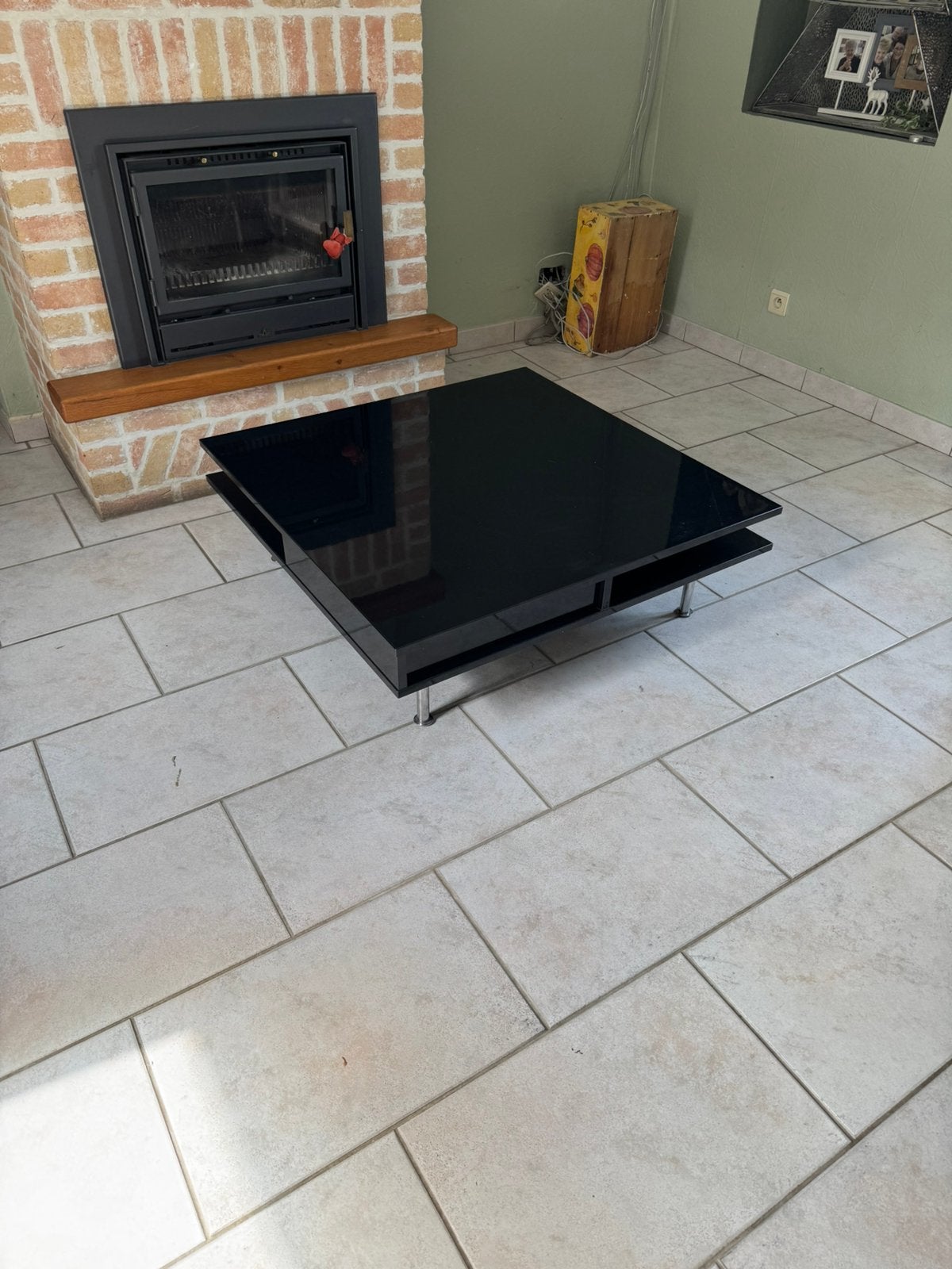 Table basse noire IKEA TOFTERYD - 95 x 95 cm, 50 à 100 cm, Carré, Enlèvement, Utilisé