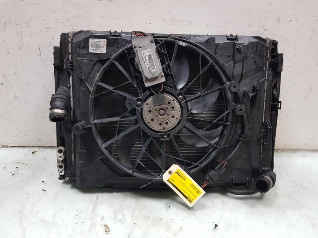 RADIATEUR COMPLET BMW 3 serie Touring (E91), Dhr. J. Ham, Administratie@autoham.nl, Utilisé, BMW