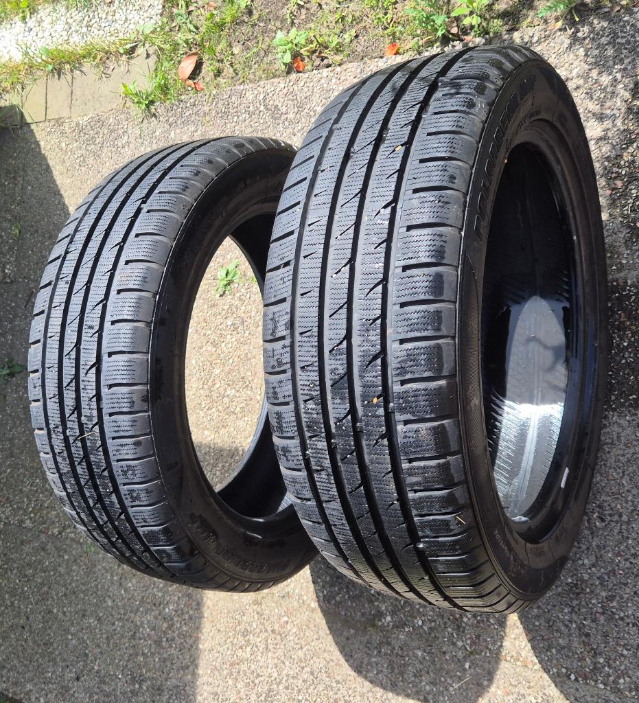 2 winterbanden Atlas 205/55 R17, Autos : Pièces & Accessoires, Pneus & Jantes, Pneus hiver, Véhicule de tourisme, 205 mm, Enlèvement