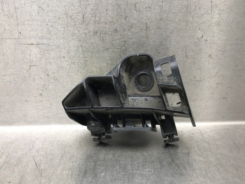 SUPPORT PARE-CHOCS ARRIÈRE GAUCHE Toyota (|52156K0010|), Kundenbetreuung@toyota.de, Toyota, Utilisé, Toyota-Allee 2
50858  Köln, DE