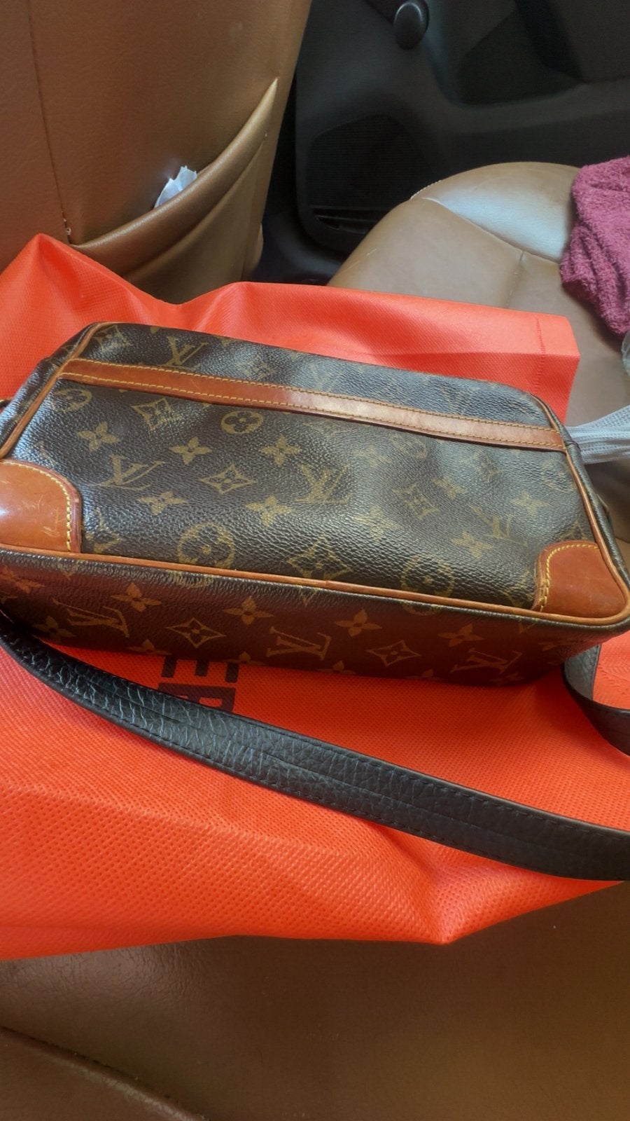 Saccoche louis vuittons, Autos : Pièces & Accessoires, Éclairage, Enlèvement