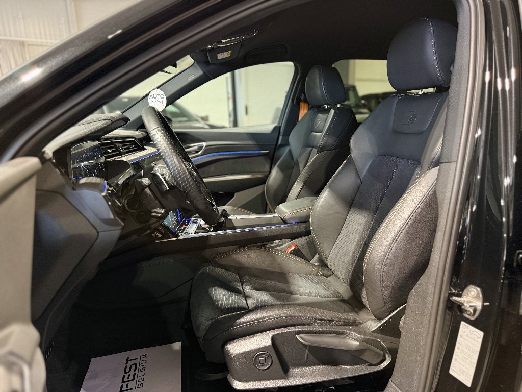 Audi E-Tron 50 Quattro S-Line ‘Black Edition’ - Garantie, Auto's, Automaat, Dealer onderhouden, 230 kW, Zwart