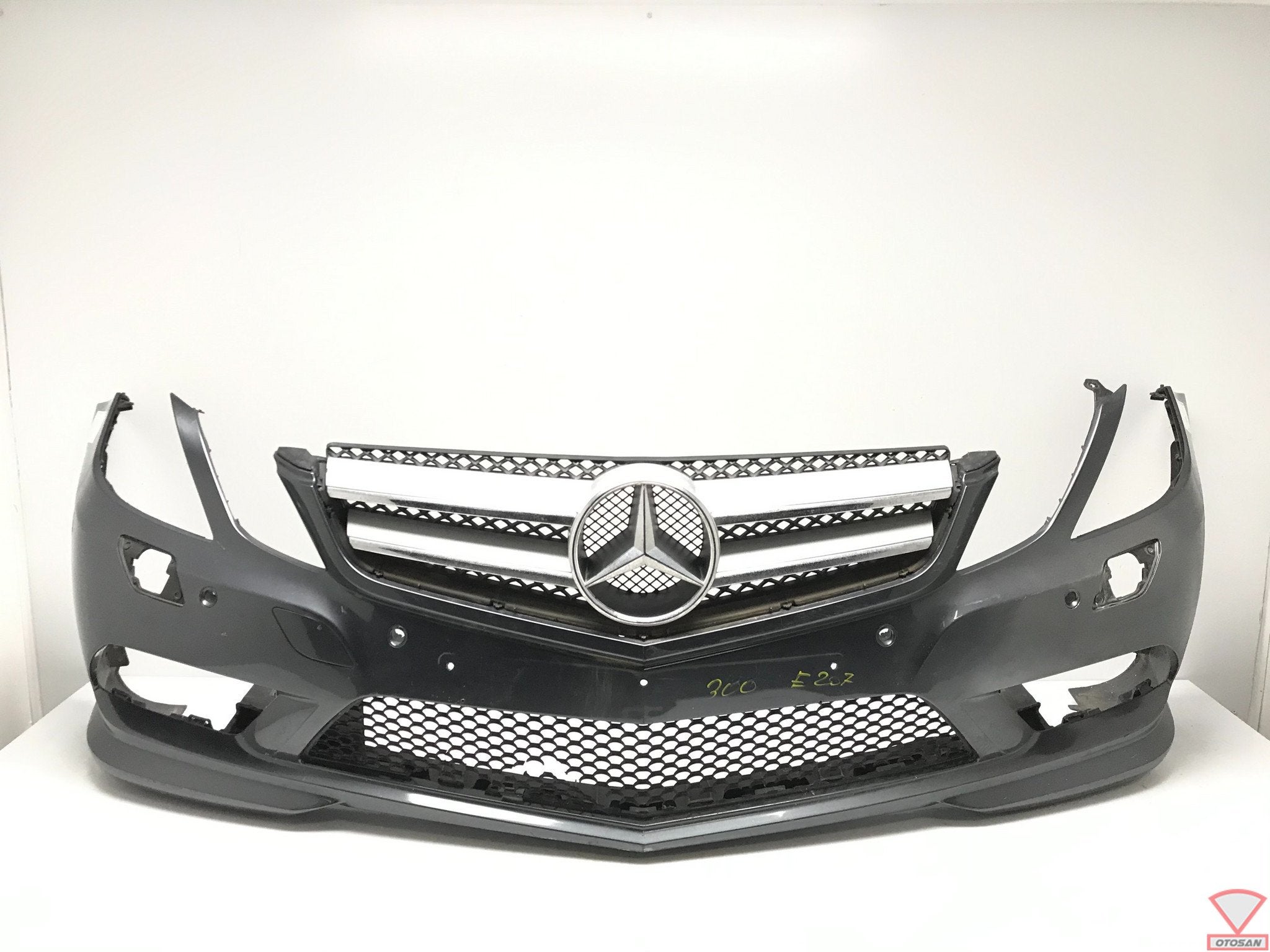 Mercedes Classe E Coup Cabrio A207 AMG Pare-chocs avant KLS, Mercedes-Benz AG, Pare-chocs, Mercedes-Benz, Utilisé