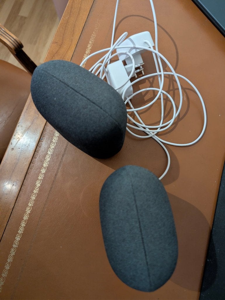 Google Nest Audio 2 Eenheden, Overige merken, Gebruikt, Ophalen of Verzenden, Center speaker