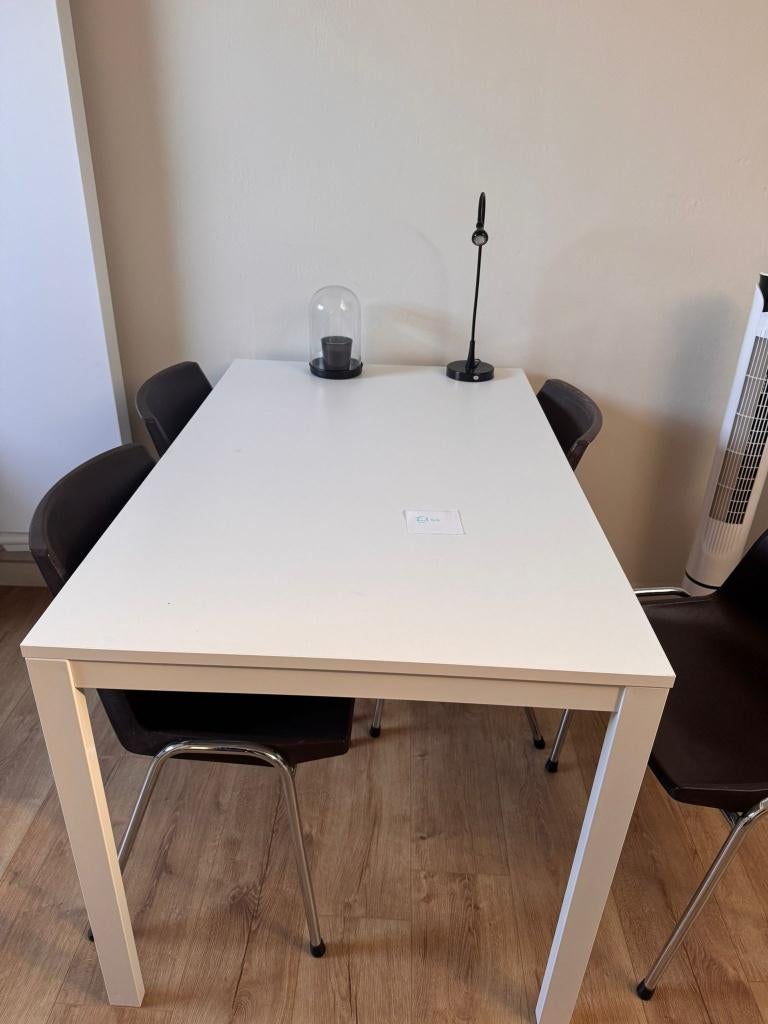 Table extensible IKEA VIHALS + 4 chaises, Enlèvement, Utilisé