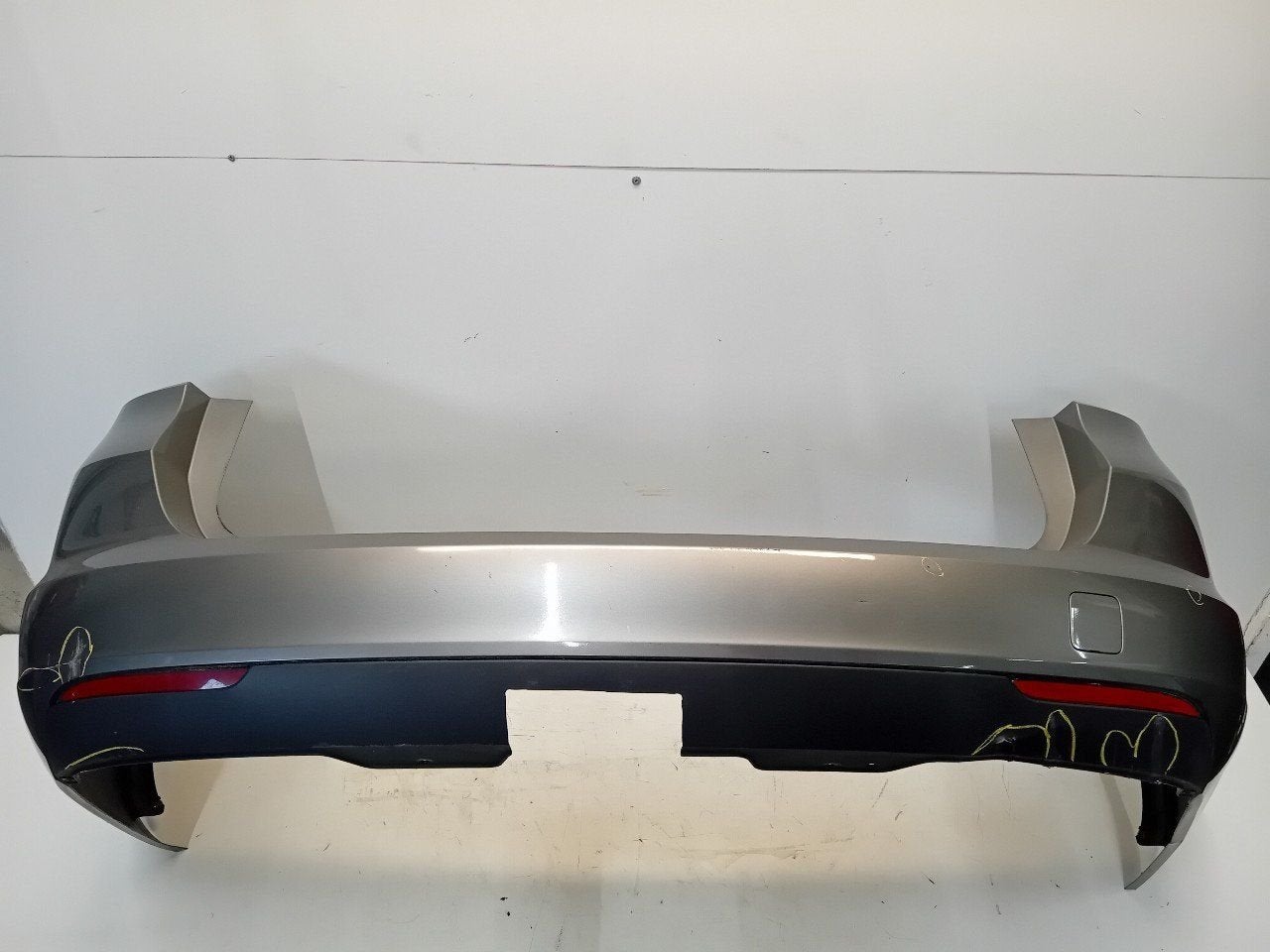 Bumper achter Opel Astra, Onderdelen@venauto.nl, Van der Ven Autorecycling B.V., Arrière, Ettenseweg 76, 4706 PB Roosendaal, The Netherlands