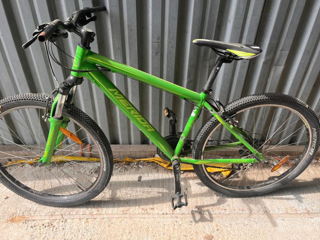 Merida fiets, Enlèvement, Utilisé