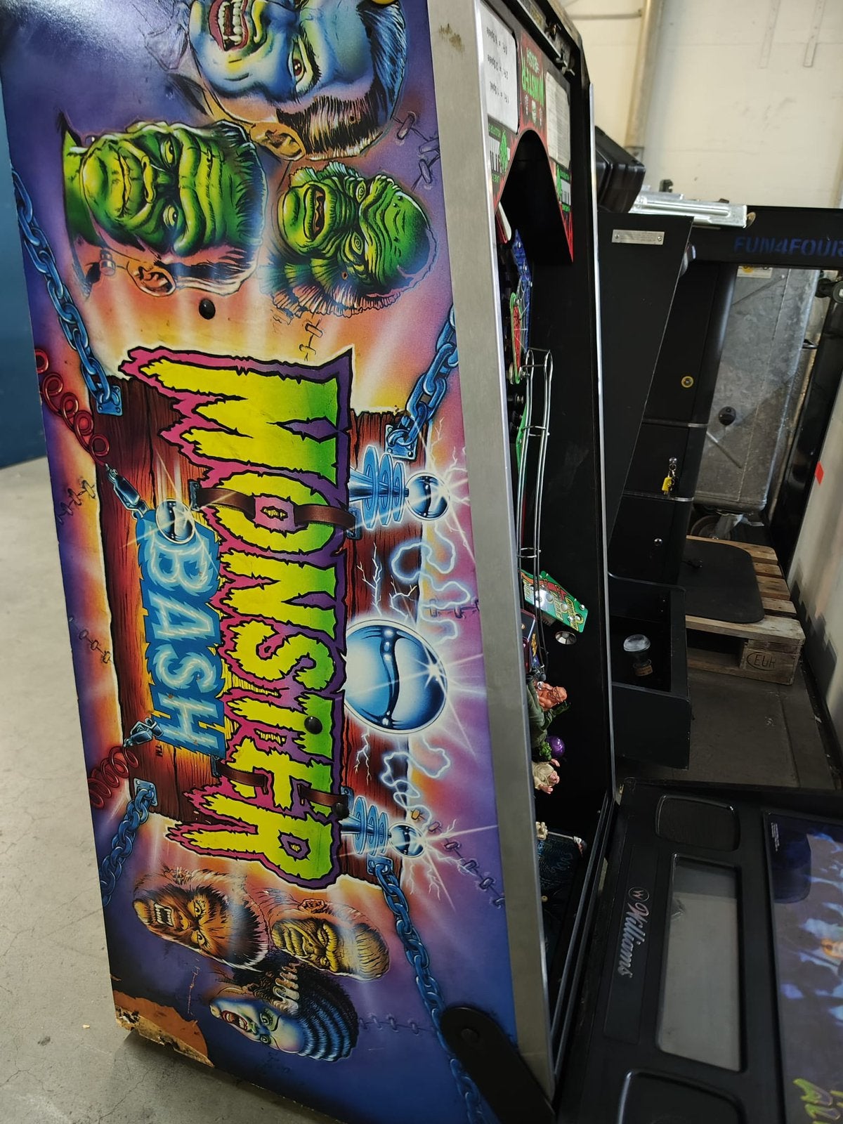 Monsterbash Williams, Collections, Machines | Flipper (jeu), Utilisé, Imprimante matricielle, Williams, Enlèvement