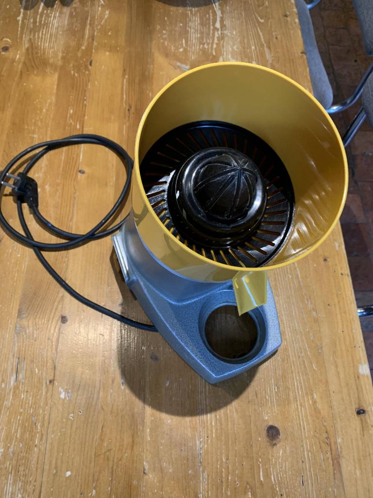 Presse-agrumes, Electroménager, Enlèvement, Utilisé, Électrique, Presse-agrume