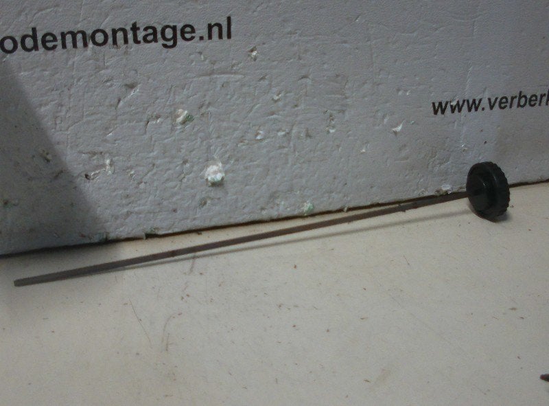 OLIEPEILSTOK Saab 900 I (01-1986/06-1994) (7514201), Saab-de-info@saabgroup.com, Saab Deutschland GmbH, Saab, Gebruikt