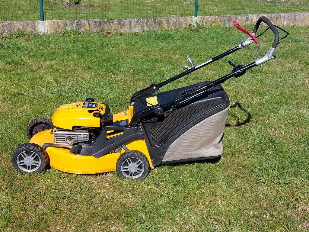 Stiga zelfrijdende grasmaaier, Ophalen