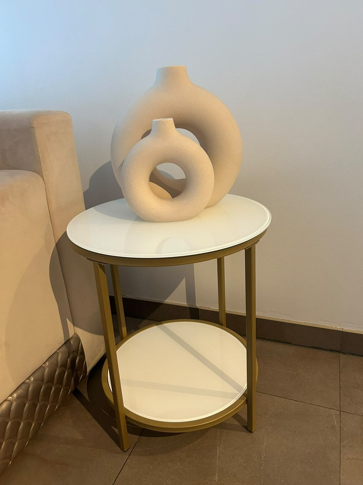 Table d’appoint tres design comme neuve, Maison & Meubles, Enlèvement, Comme neuf, Verre