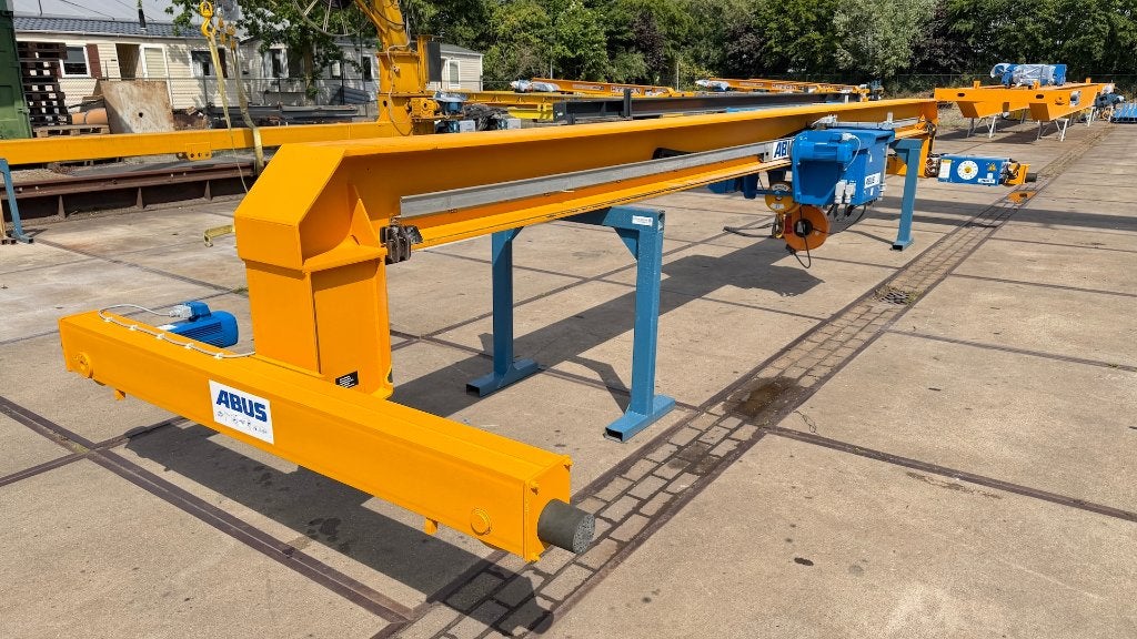 Rolbrug 8.635 mm / 5 ton / 2006 / Abus / i.g.st., Doe-het-zelf en Bouw, Ophalen, Gebruikt, Elektrisch