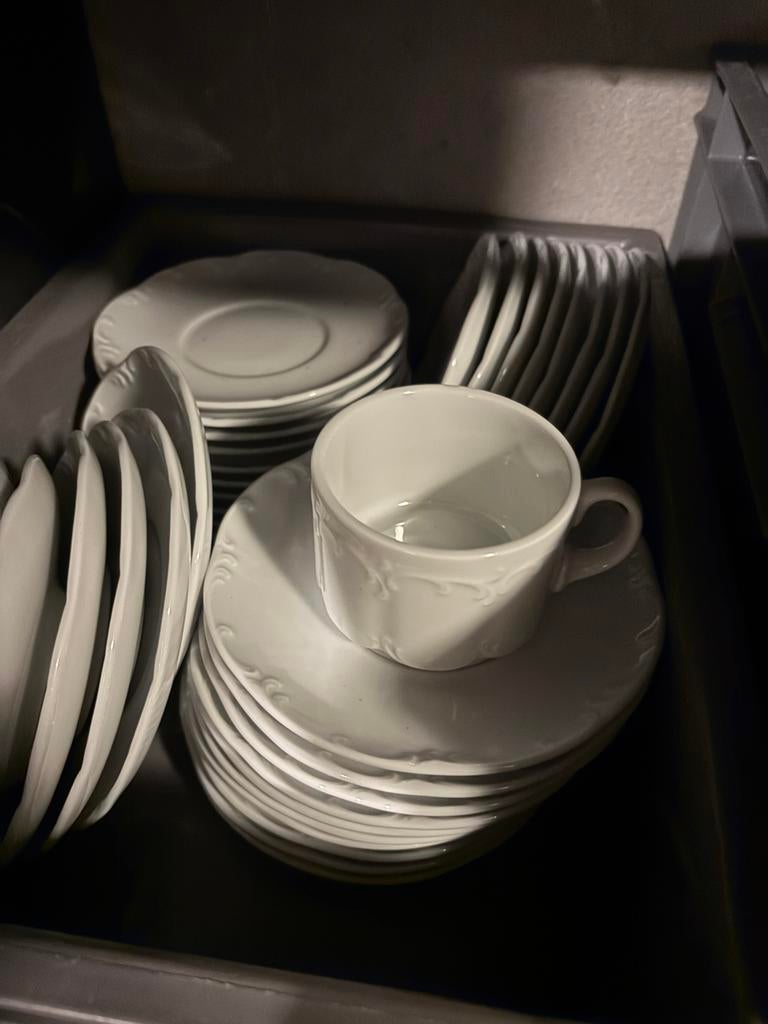 Koffie tassen met onderbord, Verzamelen, Ophalen, Gebruikt, Porselein, Kop en/of schotel