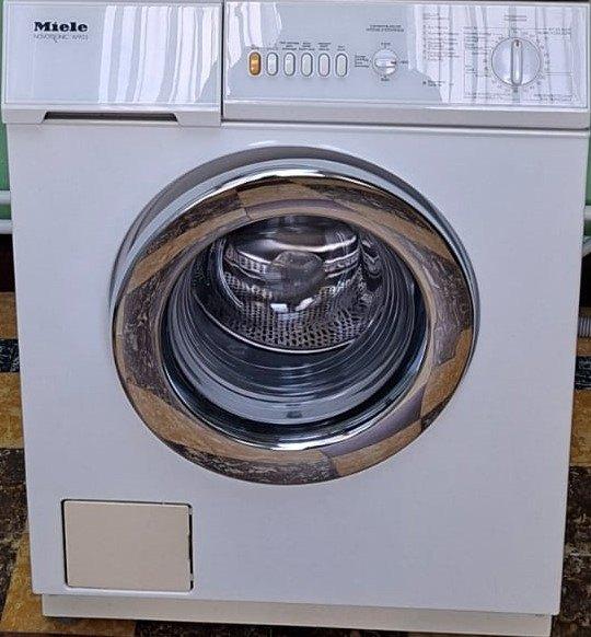 Miele Novotronic wasmachine, Elektronische apparatuur, Wasmachines, 6 tot 8 kg, Ophalen, Gebruikt, Voorlader