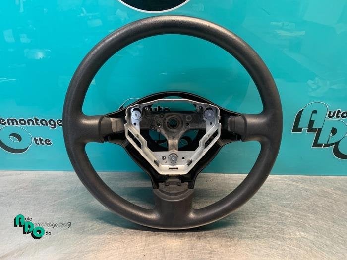 Volant d'un Toyota Yaris (Yaris 1 02-), -, 3 mois de garantie, Toyota, Utilisé