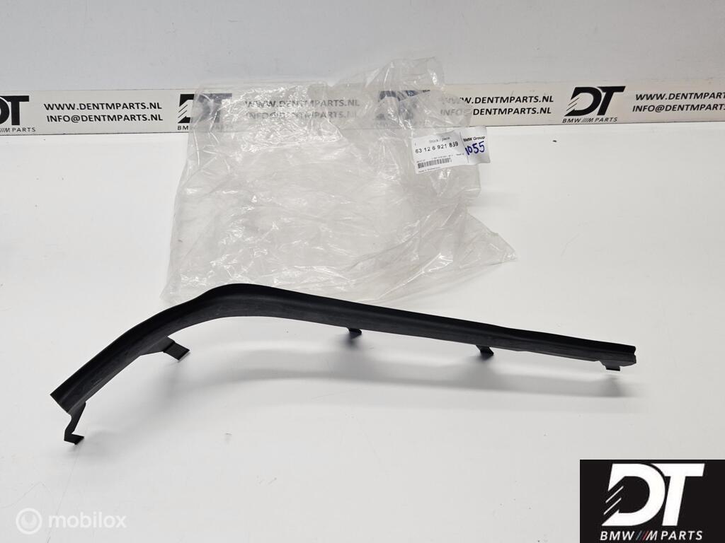 Cover strip, left BMW E46 Sedan/Touring facelift 63126921859, Neuf, Enlèvement ou Envoi, BMW, BMW