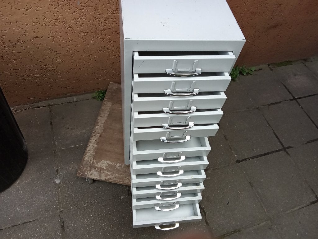 Meuble de bureau métal avec 12 tiroirs, Enlèvement, Métal