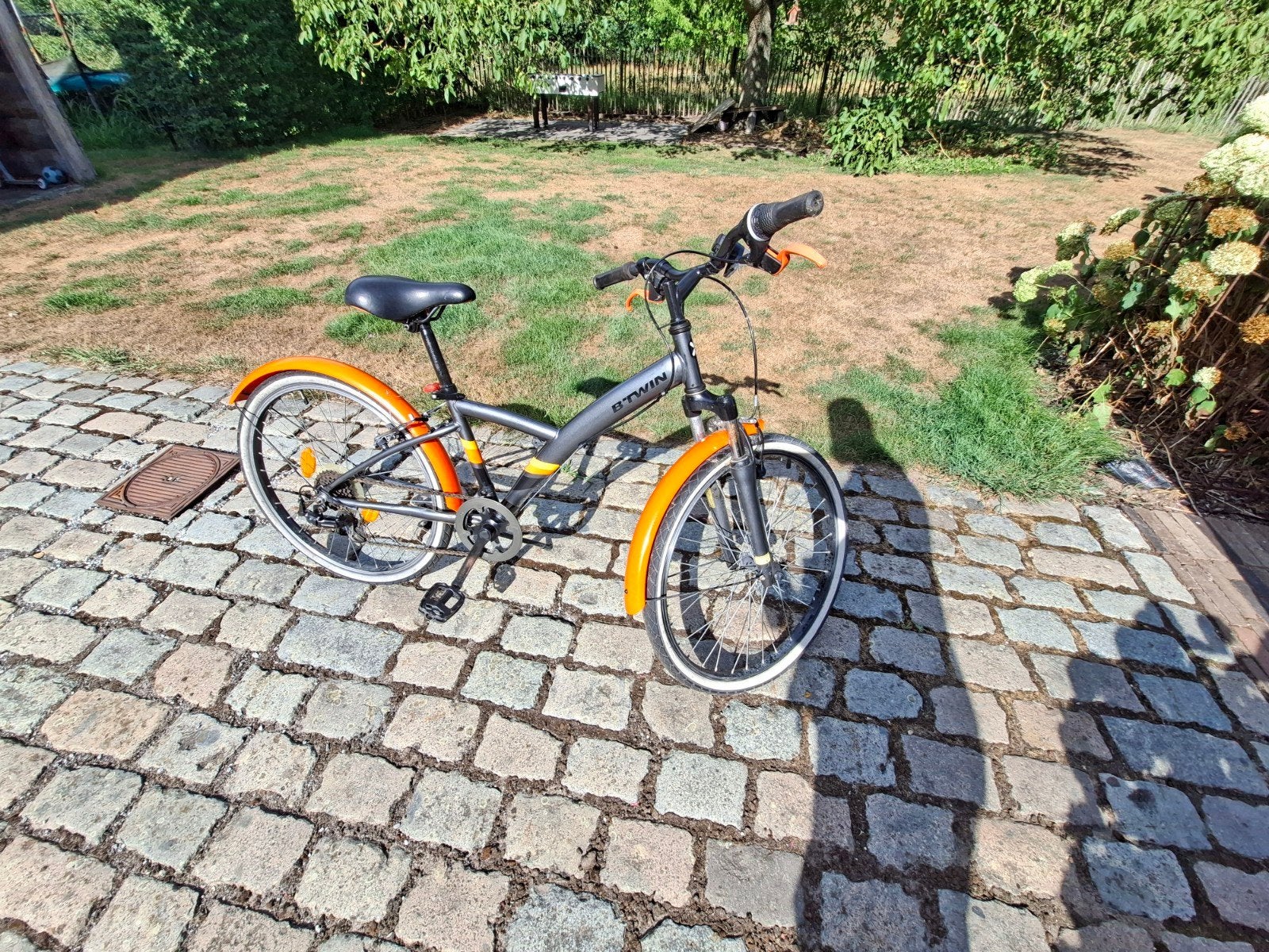 jongensfietsen 24 inch. nieuwe remblokjes nodig jij 1 ervan., Fietsen en Brommers, Ophalen, 24 inch