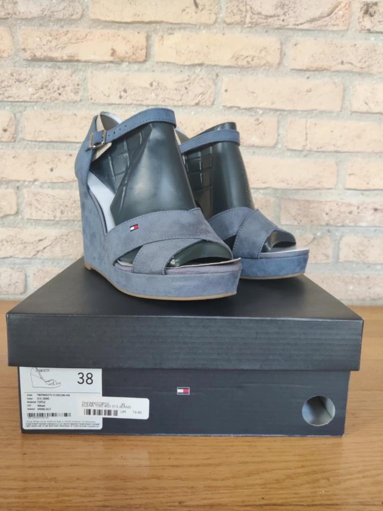 Sleehak Tommy Hilfiger nieuw, Blauw, Nieuw, Tommy Hilfiger, Sandalen of Muiltjes