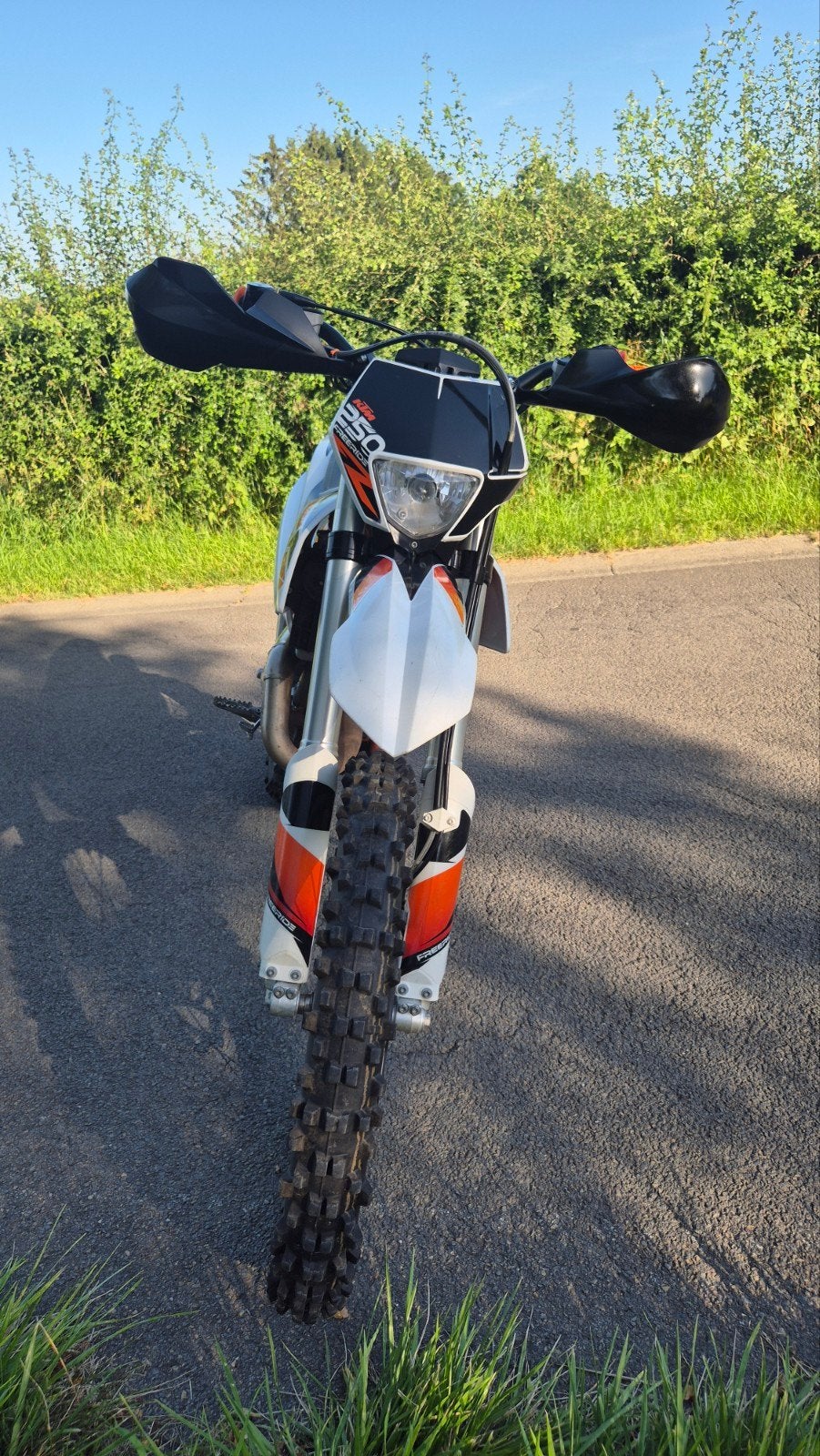 ktm 250 2T DE 2017 IMMATRICULER!!!, Vélos & Vélomoteurs, Enlèvement ou Envoi