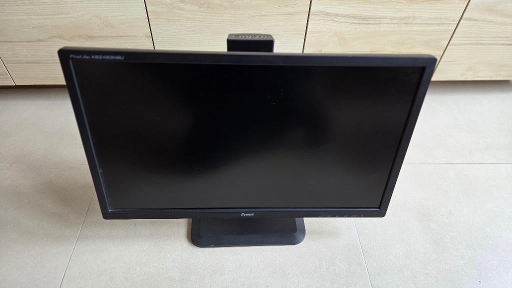 Monitor computer hoogte verstelbaar Iiyama 24 inch, Computers en Software, Monitoren, Gebruikt, Iiyama, Minder dan 1 ms, TN