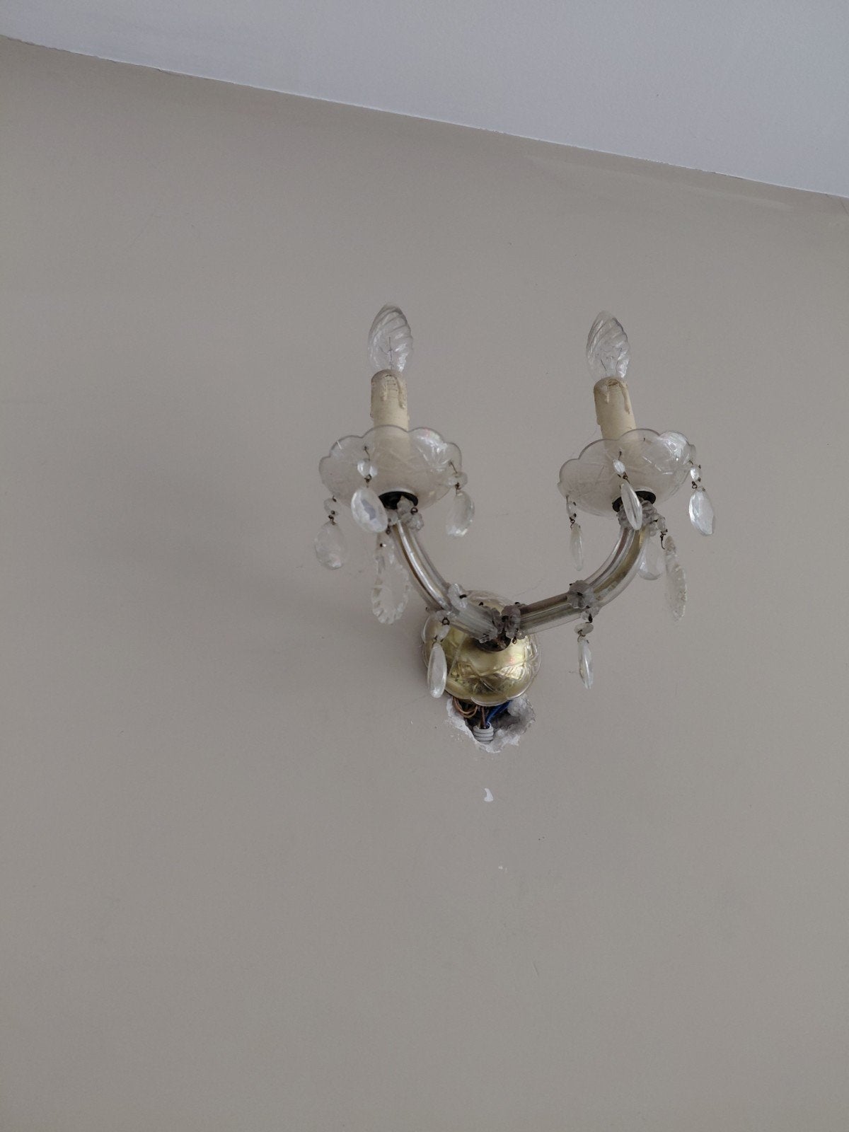 Lampe murale, Enlèvement