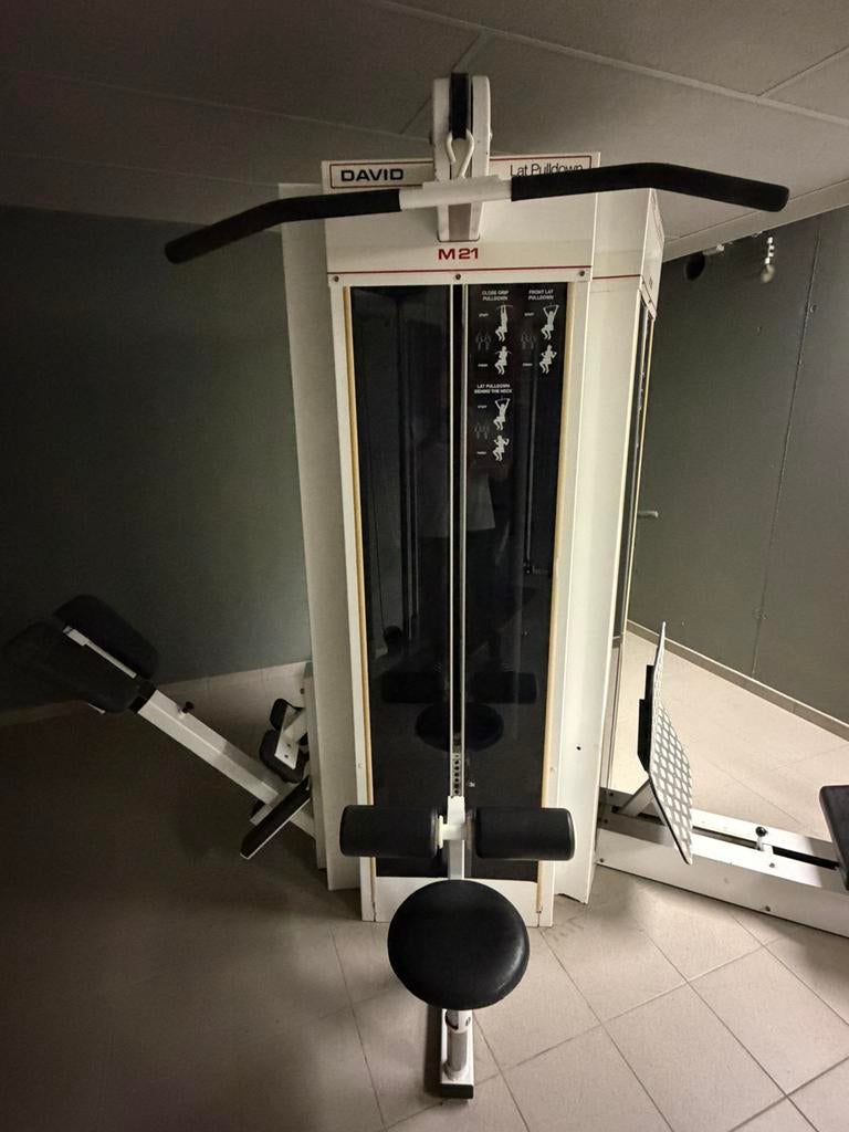 Fitnesstoestel met 4 stations, Sport en Fitness, Fitnessmaterialen, Ophalen, Gebruikt