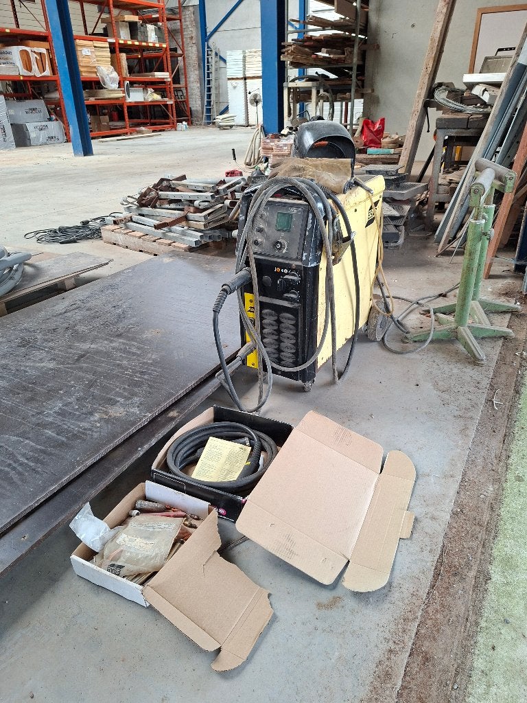 laspost halfautomaat ESAB met lastoebehoren, Enlèvement, Utilisé, Autres types