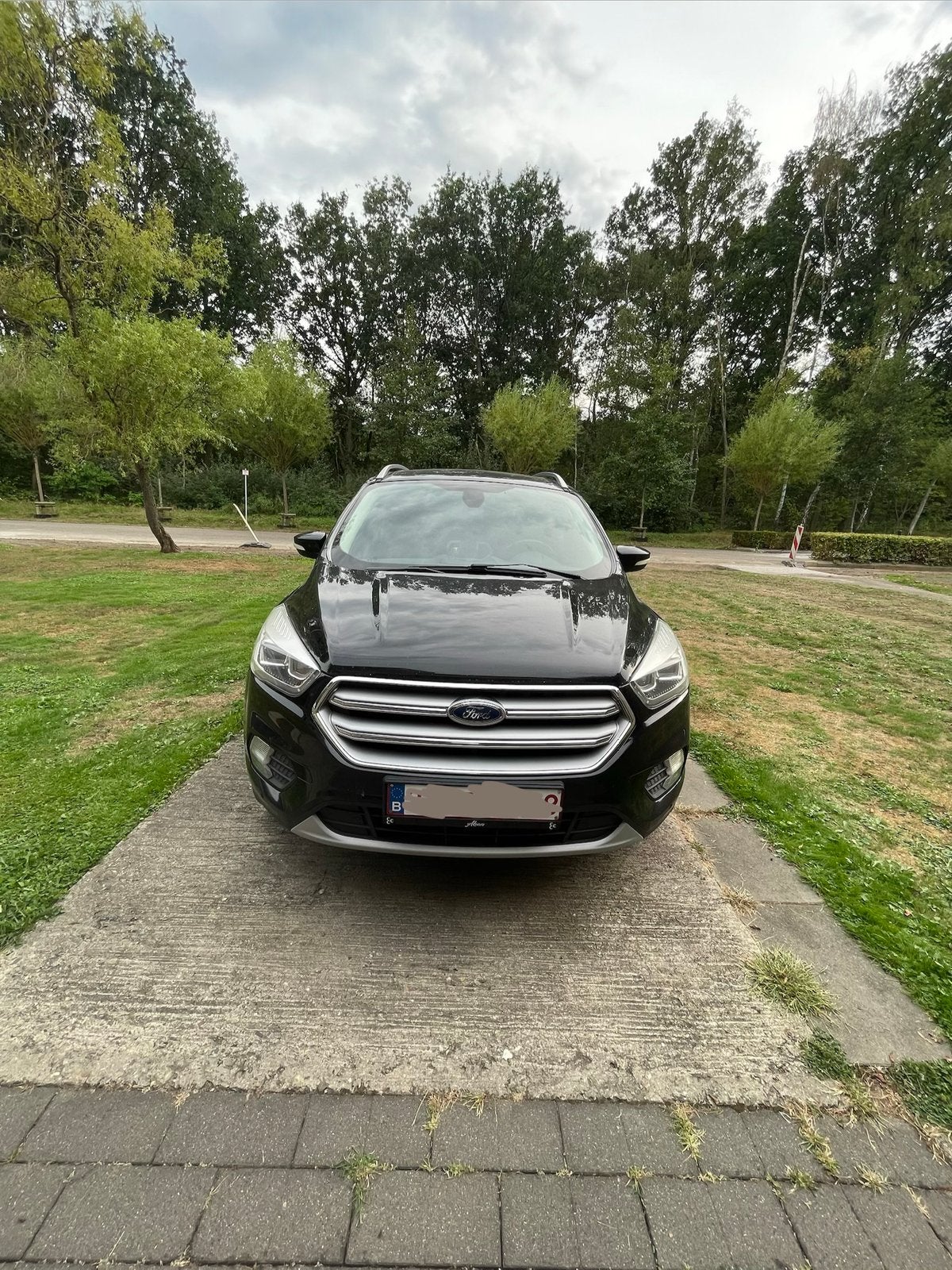 Ford kuga 2018, Auto's, Voorwielaandrijving, Dealer onderhouden, Overige bekleding, Zwart