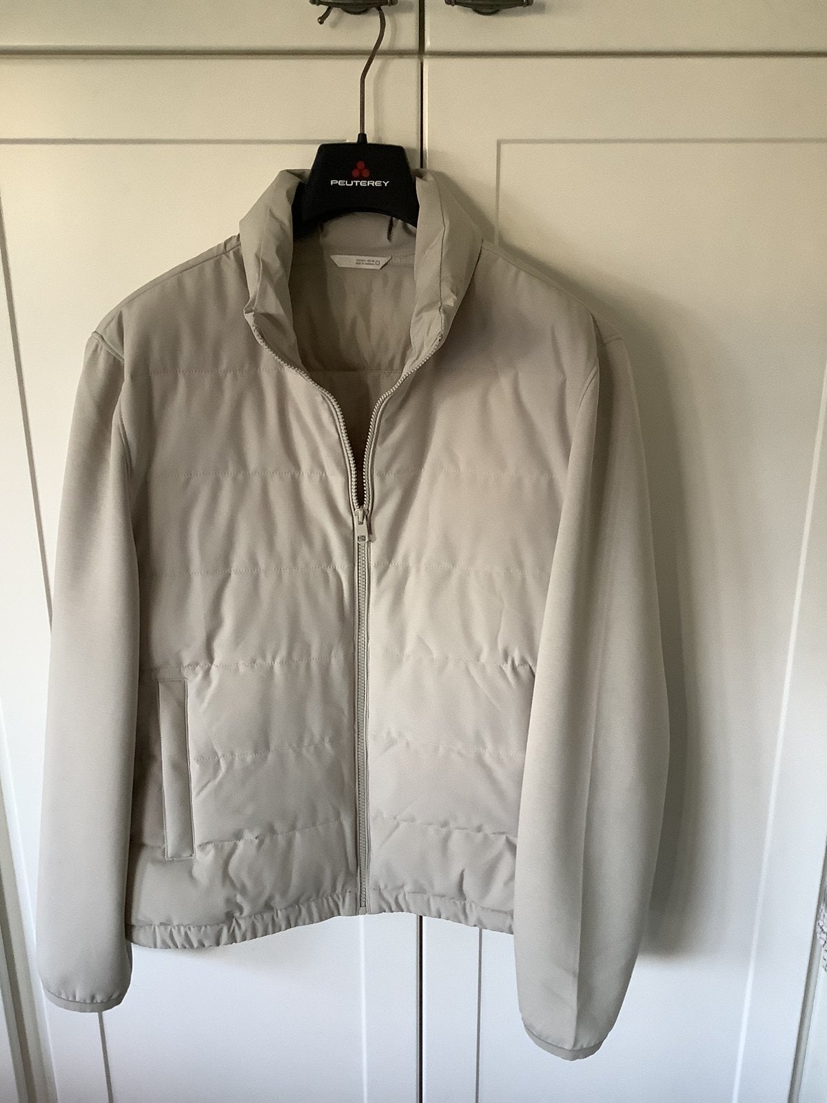 Lichtgrijze jas, Kleding | Dames, Ophalen of Verzenden, Nieuw, Maat 42/44 (L), Grijs
