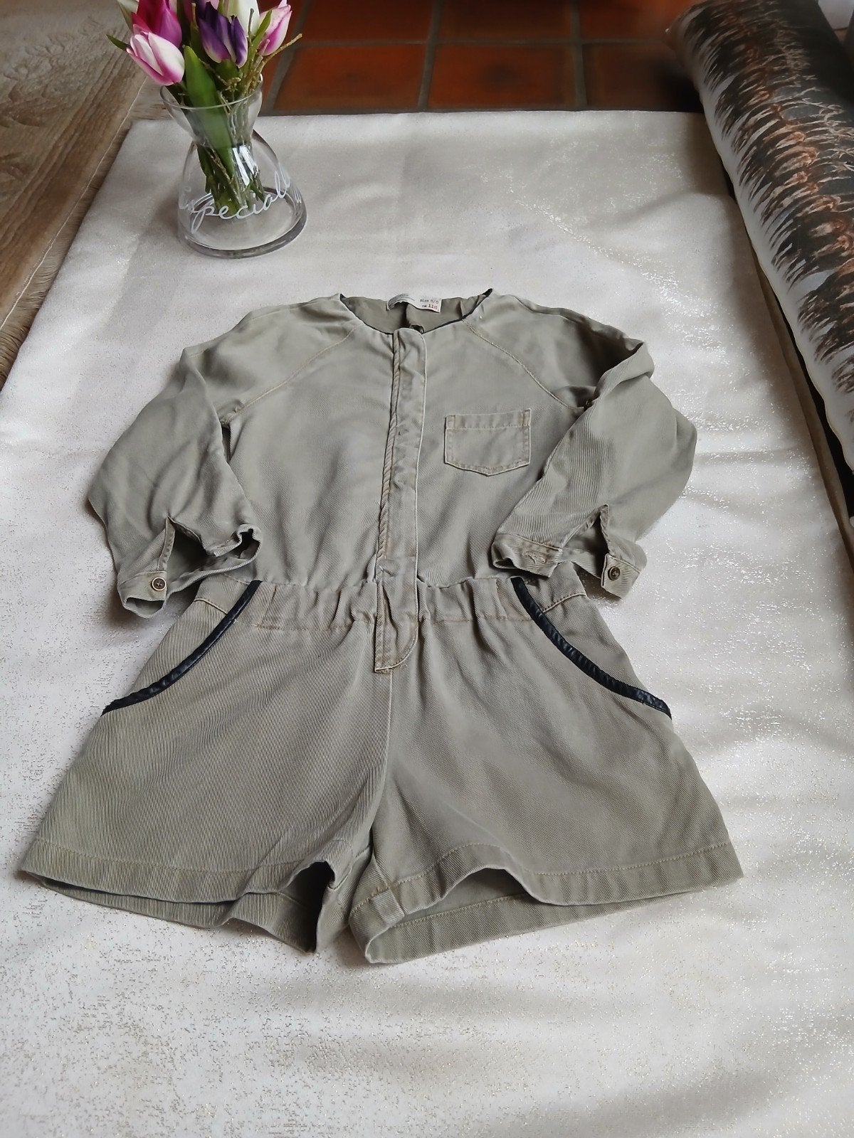 Zara korte jumpsuit / playsuit olijfgroen – Maat 110/116 – M, Kinderen en Baby's, Kinderkleding | Maat 110, Ophalen of Verzenden