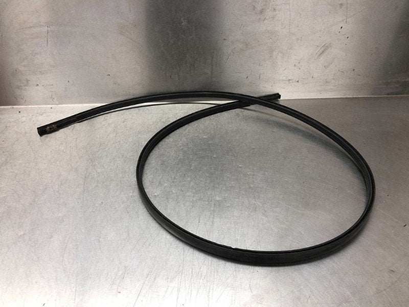 GARNITURE DE TOIT DROITE Subaru Trezia (01-2011/-), Utilisé, Subaru