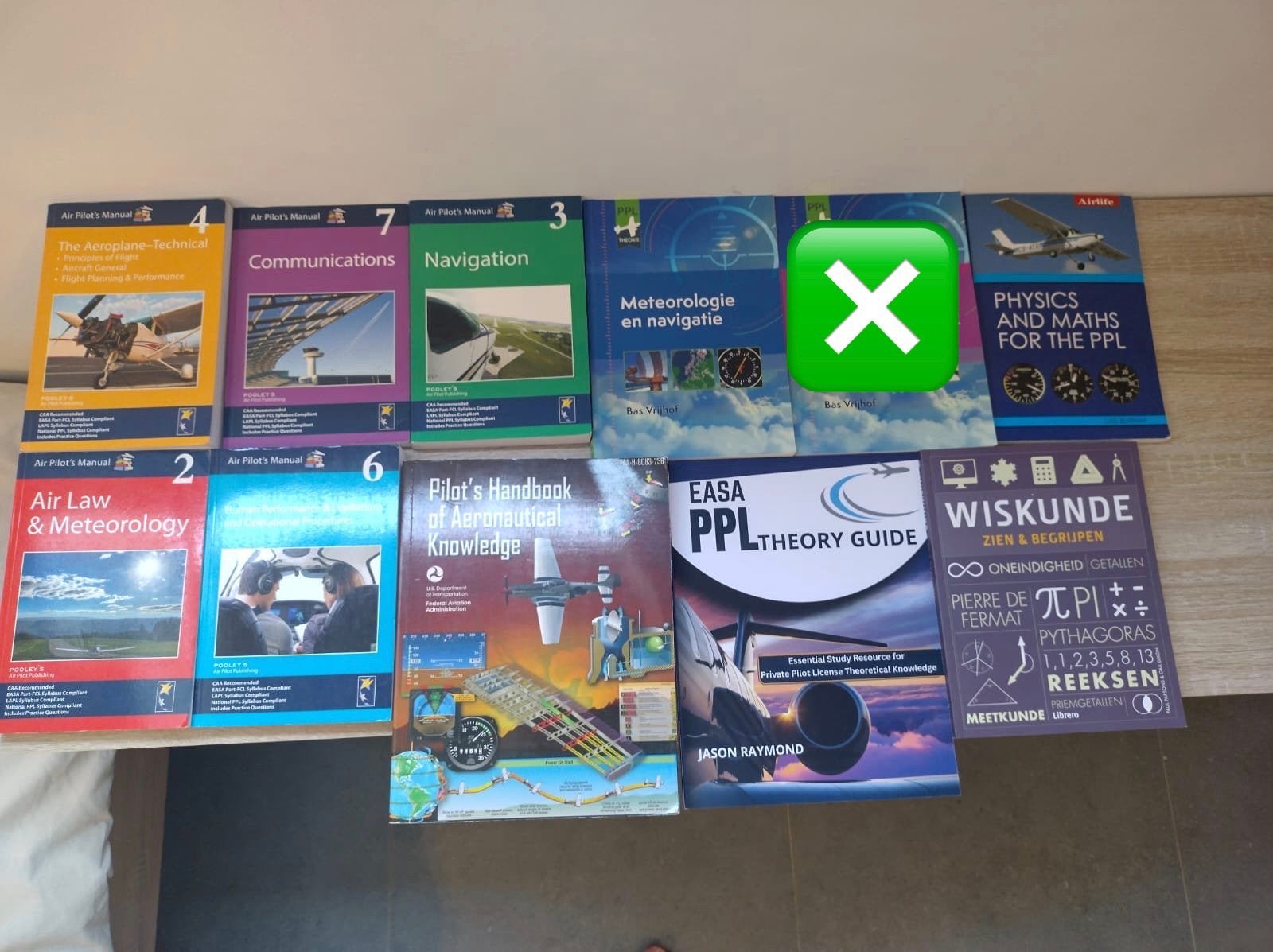 Livres de théorie des pilotes PPL, Enlèvement, Comme neuf