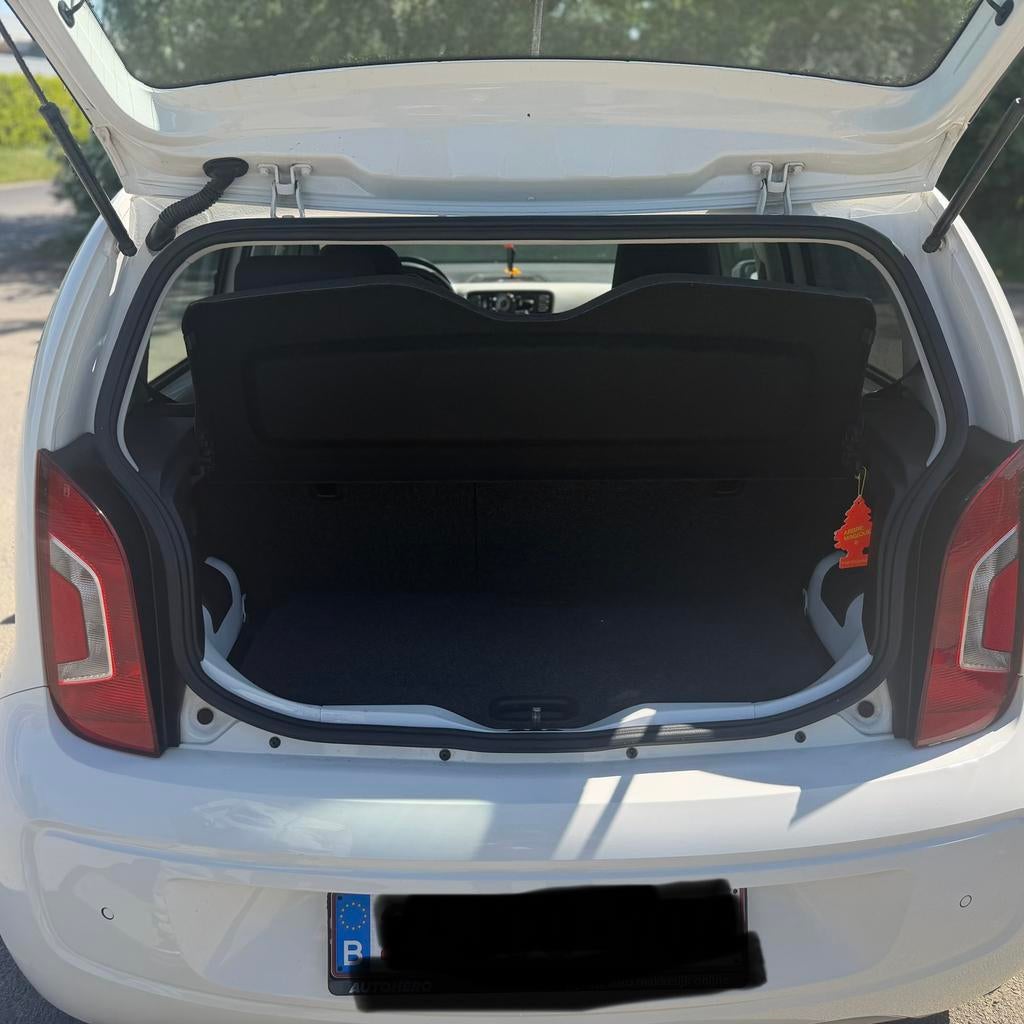 Vw up 2015 prijs bespreekbaar, Auto's, Volkswagen, Particulier, up!, Benzine, Euro 6, Stadsauto, 5 deurs, Handgeschakeld, Wit