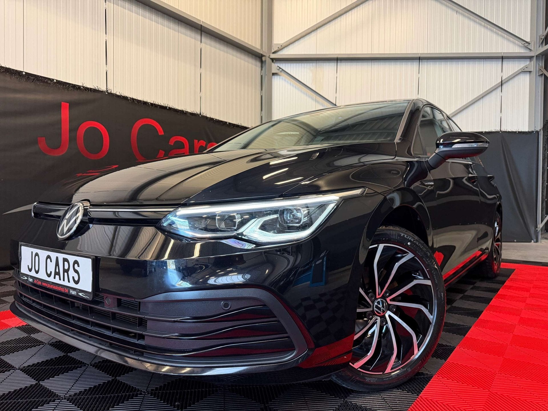 Volkswagen Golf 1.5 TSI 1st Edition/Led/Ambi/Zetel-v/Stuur-v, Auto's, Dealer onderhouden, 4 cilinders, 110 g/km, Zwart