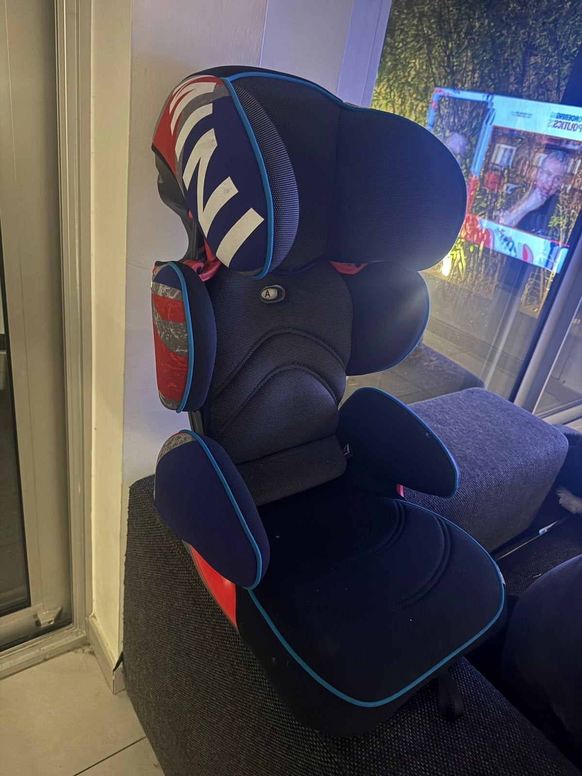 kinderzitje isofix, Ophalen, Zo goed als nieuw, Isofix