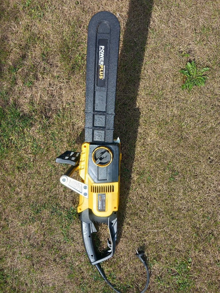 tronçonneuse électrique powerplus, Bricolage & Construction, Outillage | Scies mécaniques, 600 à 1200 watts, Tronçonneuse, 30 à 70 mm