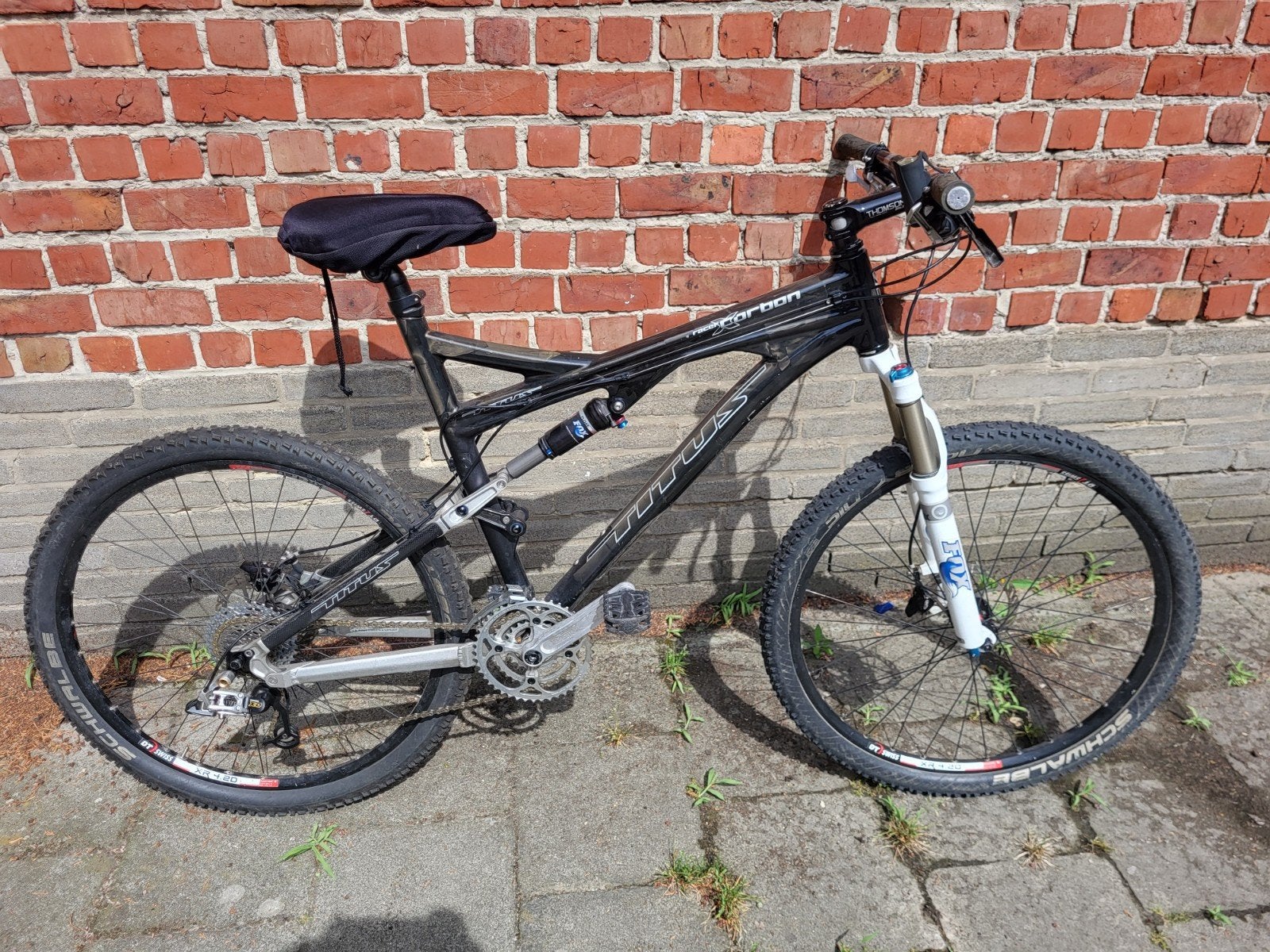 VTT titus carbone double amortisseurs, Enlèvement