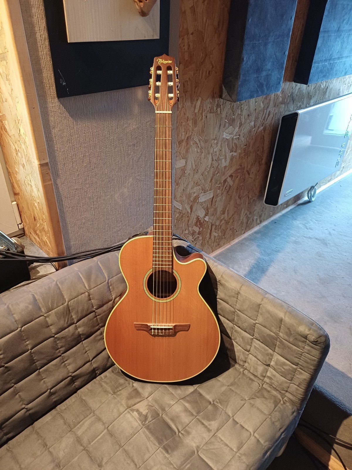 Takamine nylon En 60C (japon) en superbe état, Muziek en Instrumenten, Ophalen