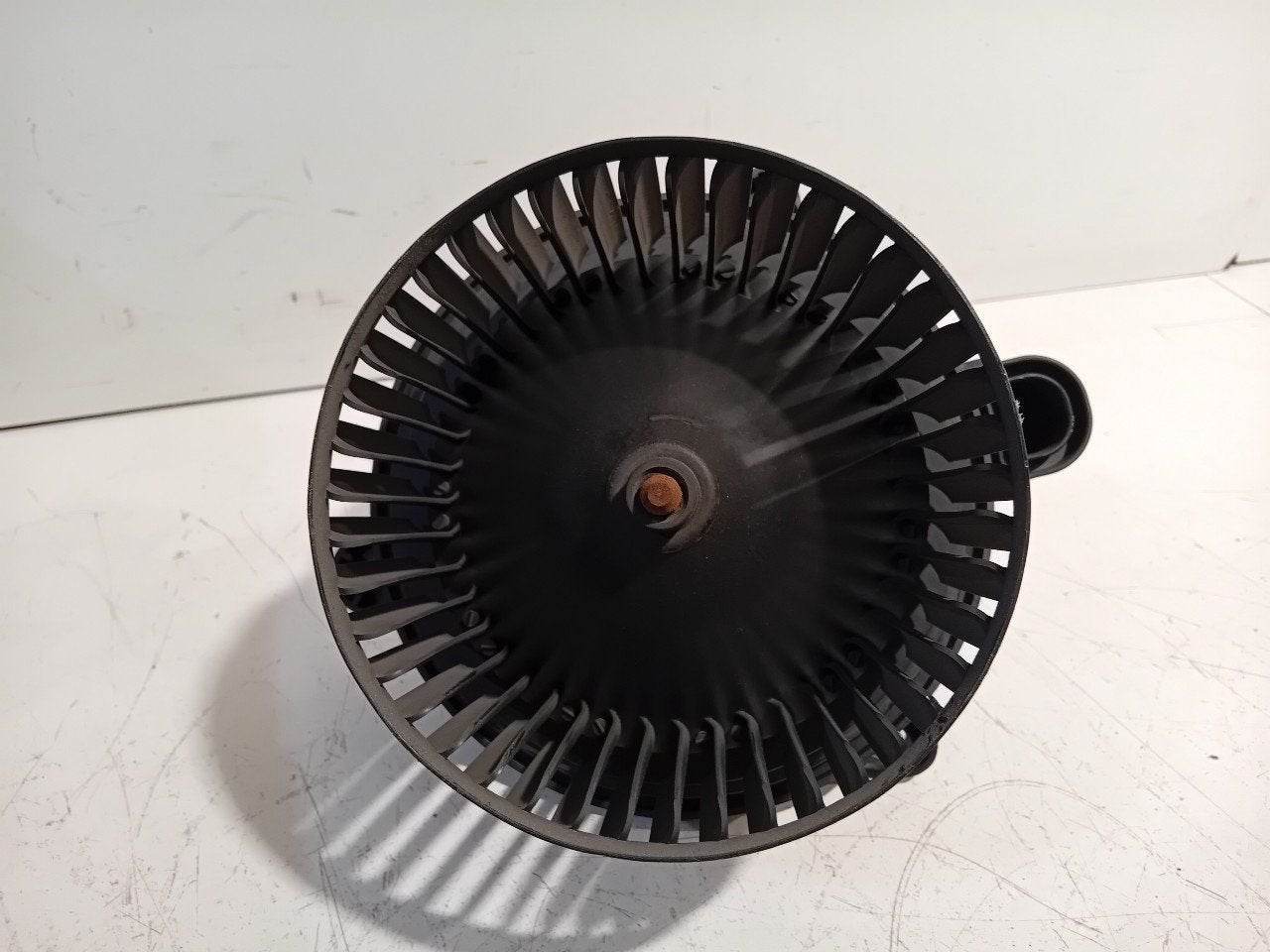 Kachel ventilator motor Ford Fiesta, Onderdelen@venauto.nl, Van der Ven Autorecycling B.V., Ettenseweg 76, 4706 PB Roosendaal, The Netherlands