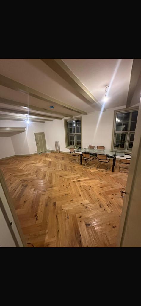 80m2 Eiken visgraat parket vloer (710x140x12 mm) (verpakt), Ophalen of Verzenden, Zo goed als nieuw, Parket
